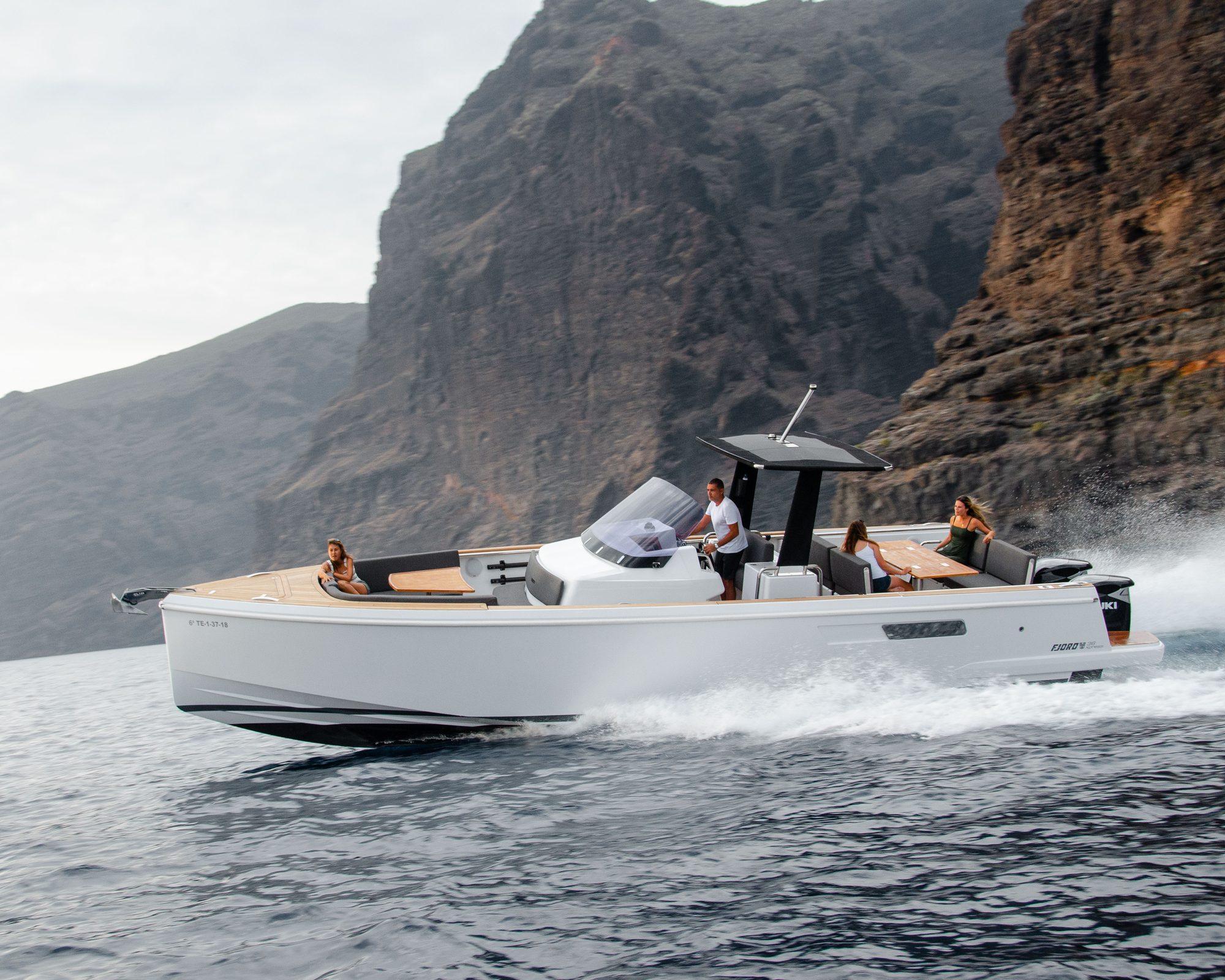 Yacht Charter